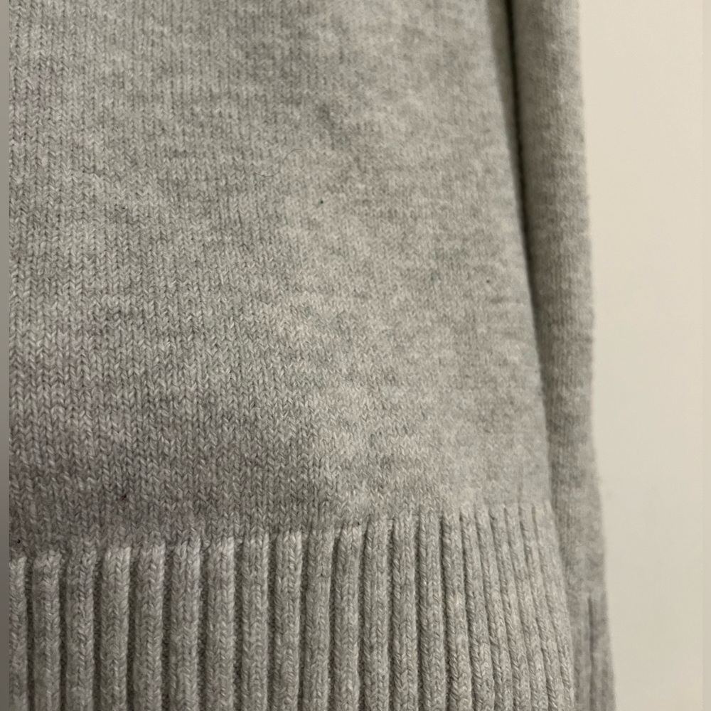 Banana Republic blue/grey stripe sweater — LIKE NEW - Picture 3 of 6